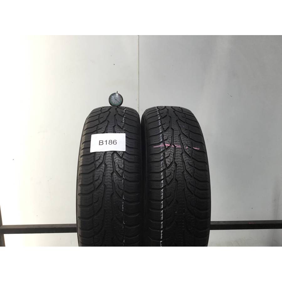 1856515 88T M+S Uniroyal All Season Expert 2